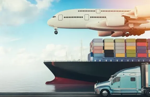 At Karsu Gross, our Logistic Support & Freight Coordination service is designed to give businesses a seamless, end-to-end logistics experience, covering every stage from supplier pickup to final delivery.